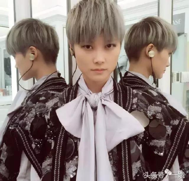 如何评价李宇春的先锋感时尚造型,李宇春怎么打扮都像中性人