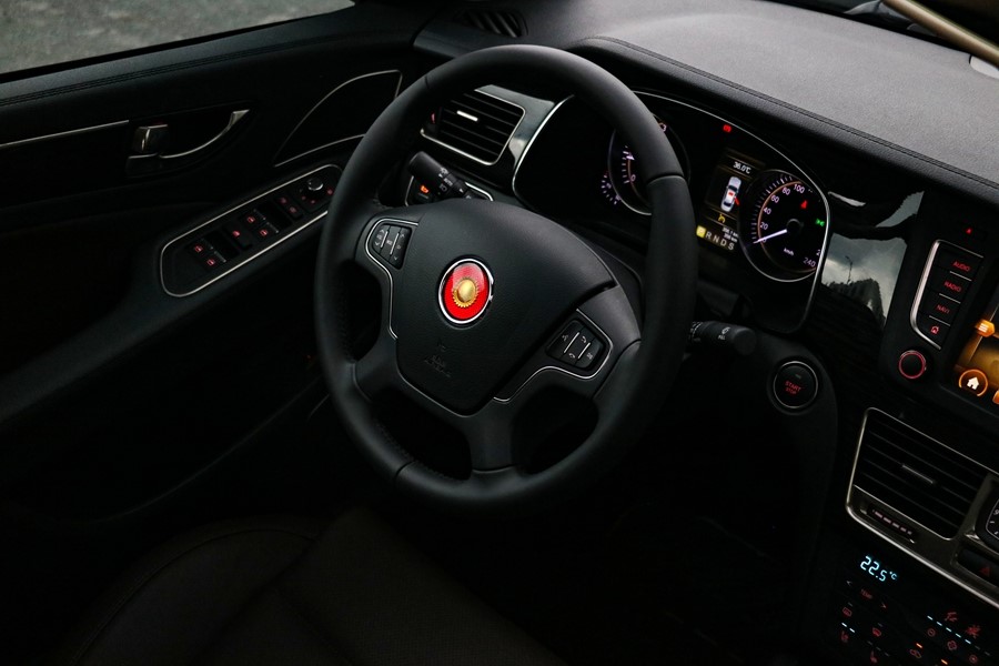 气场十足新一代红旗h7实车图流出,红旗h7感受