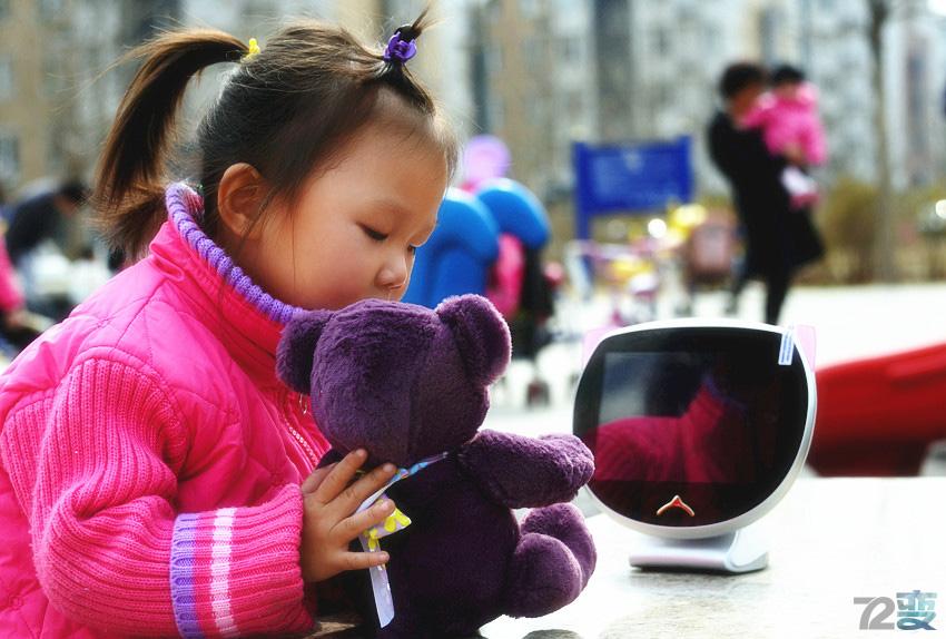 小西机器人测评--孩子最爱的机器猫