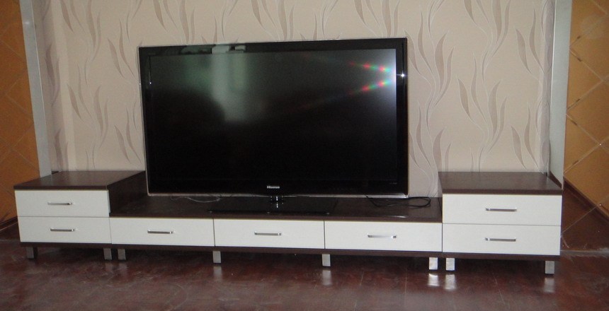 木工现场做的电视柜地柜高度,木工电视柜的最佳尺寸