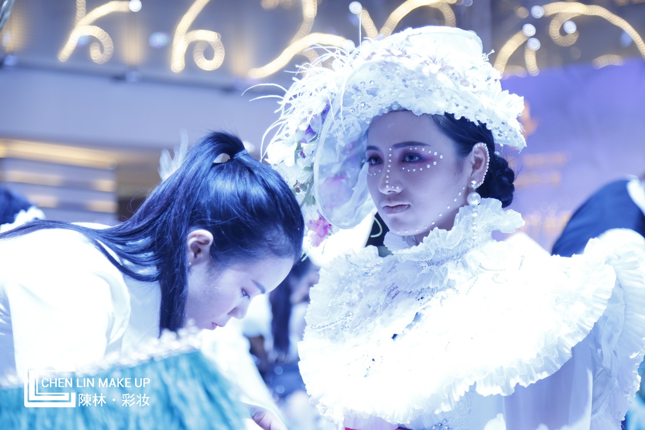 中国东盟国际彩妆大赛陈林彩妆贺加贝杯十佳化妆服饰比赛完美收官