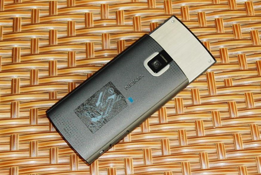 从1080元降至240元,曾经多少人“学生时代”追过的手机