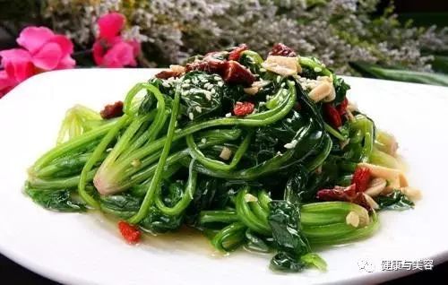 明星同款护肤品去黑头收缩毛孔,明星去黑头收缩毛孔好物推荐