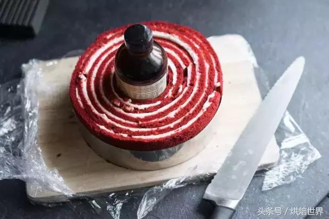 爆浆红丝绒蛋糕卷,颜值与口感并存的橙香蛋糕卷