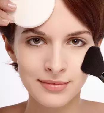 新手化妆入门必买清单,新手入门化妆买什么护肤品最好用