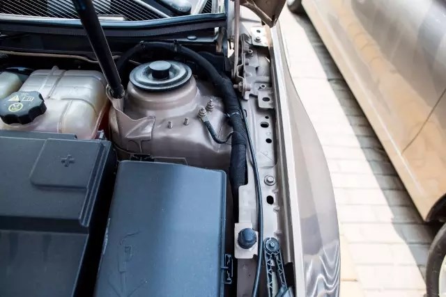 二手别克君威只要8万8，月攒7000就能开回家