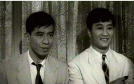 周星驰电影到底有多无厘头,评价周星驰电影无厘头