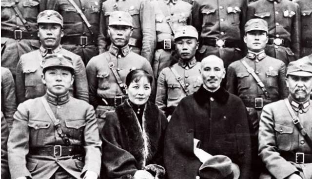 忆闻|被扣上“不抵抗将军”的张学良,究竟懂不懂打仗?