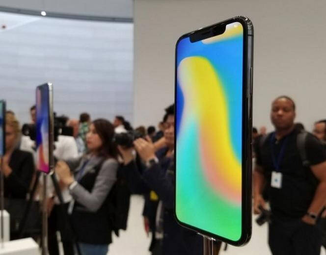 iphone预计什么时候用全面屏,iphone是否快出真正全面屏