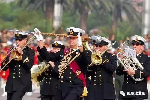 南昌陆军军乐团,南昌军乐团演奏视频