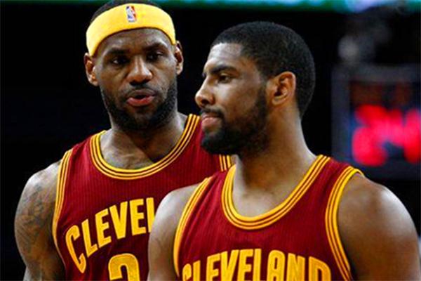 杜兰特对欧文提出交易感到惊讶,欧文赛后大赞杜兰特37分