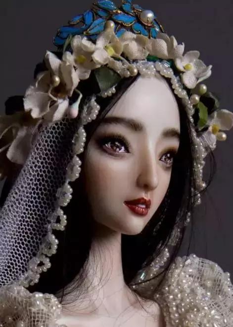 李晨花200万为冰冰买的娃娃,是他写了4个月邮件求来的私人定制