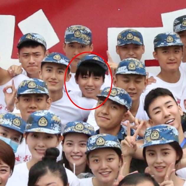 王俊凯军训后的照片,王俊凯军训时期的照片