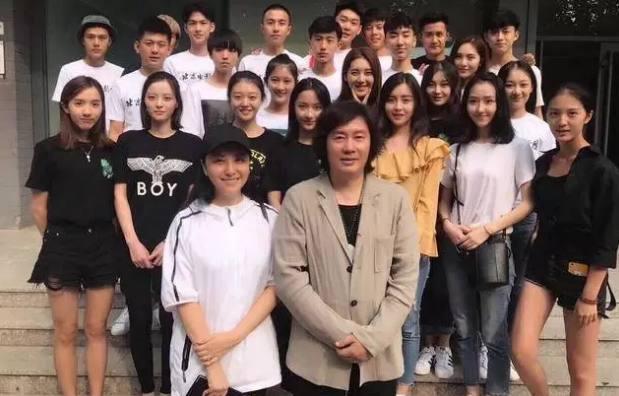 王俊凯军训后的照片,王俊凯军训时期的照片