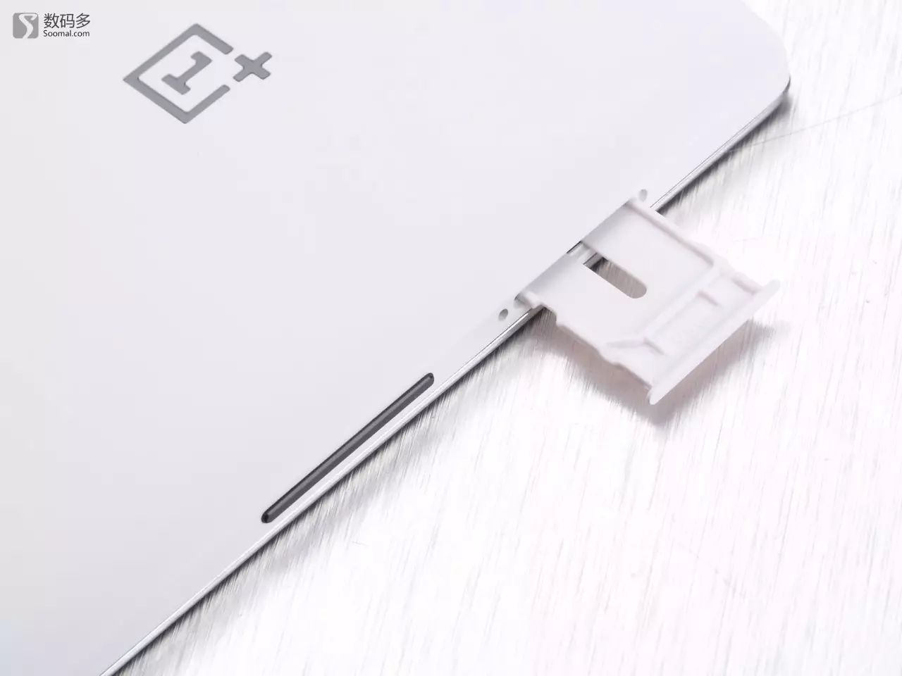 从变小到消失：SIM卡将死！三大运营商何去何从？