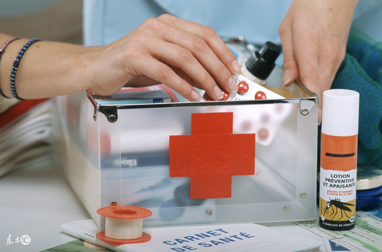 从来都没有整理过得药箱，在里面发现了这个