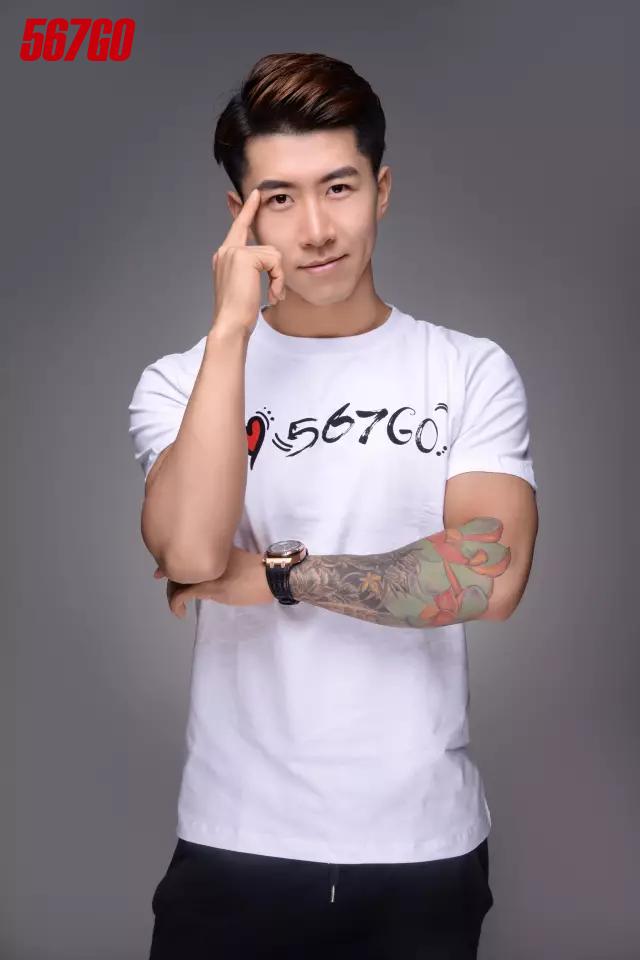 从弱不禁风的瘦高个通过学健身教练闯进CBBA世锦赛用了3年时间