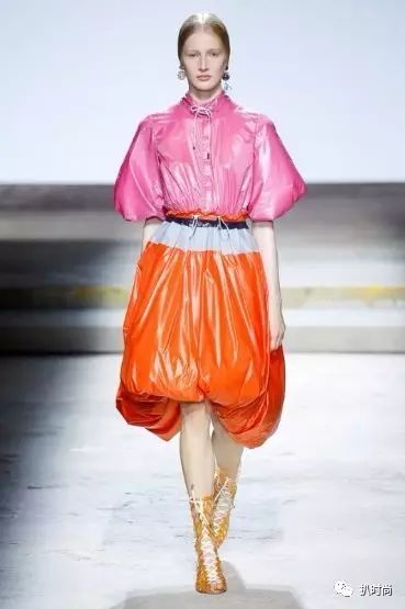 2018春夏伦敦时装周丨Burberry之外,还有什么可看?