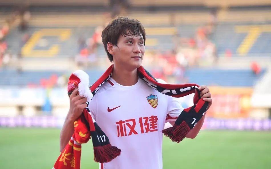 4笔引援流产暴露申花不足，自身方向不该被上港崛起左右！