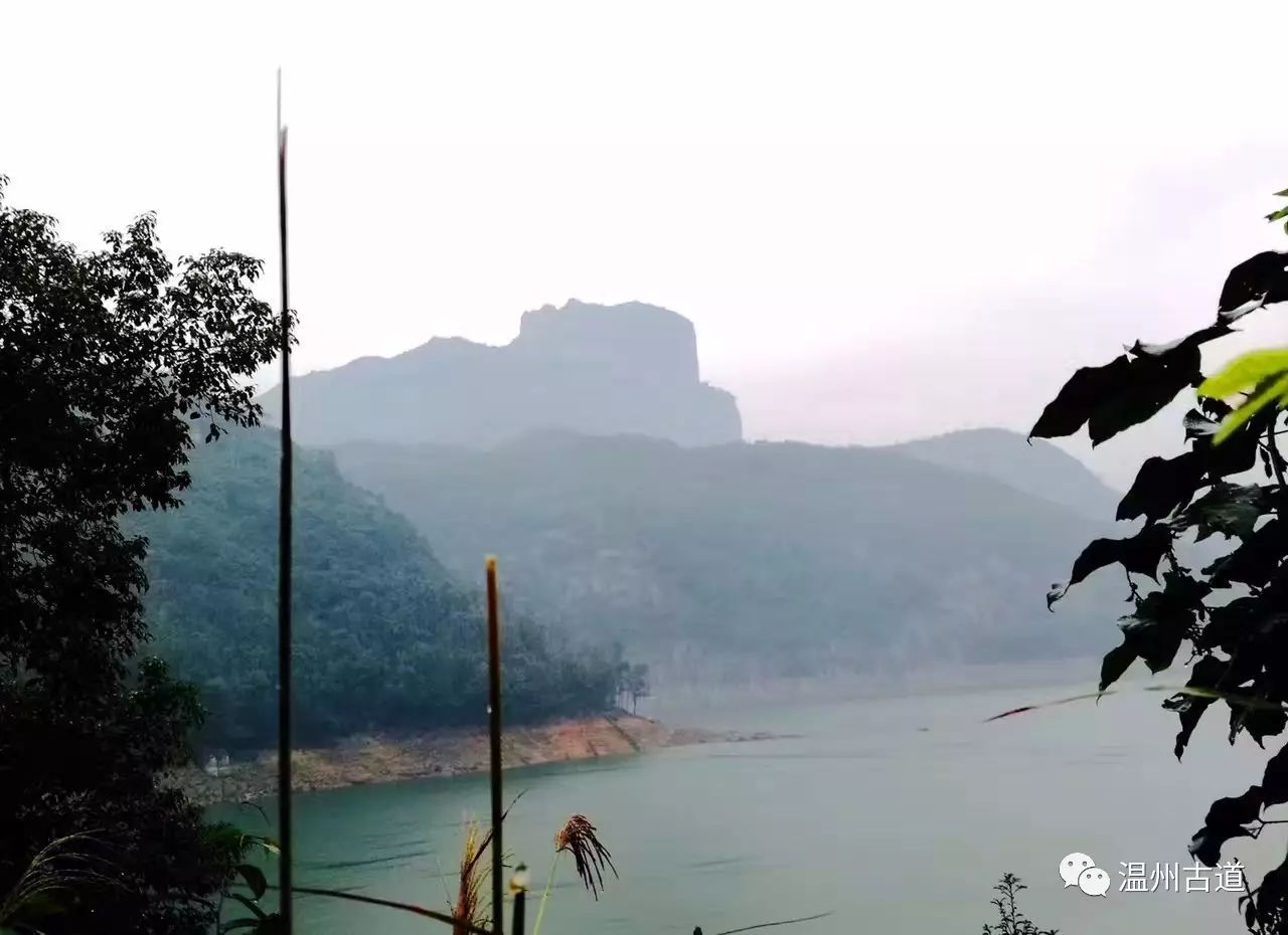 白石水库边,白石水库风景区自驾攻略