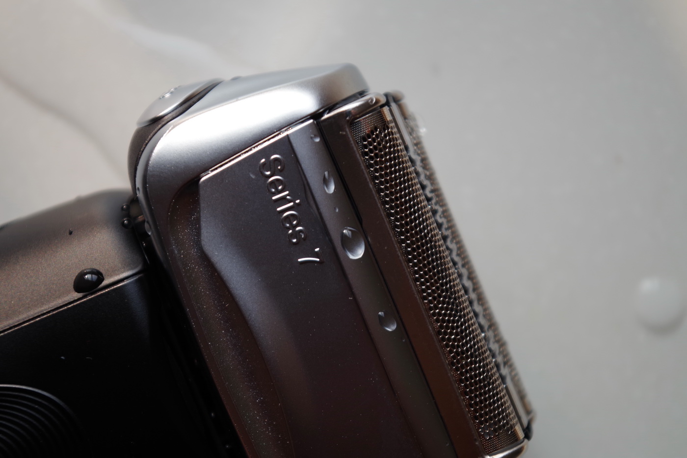 博朗尊享9系男士电动剃须刀,德国博朗电动剃须刀6系