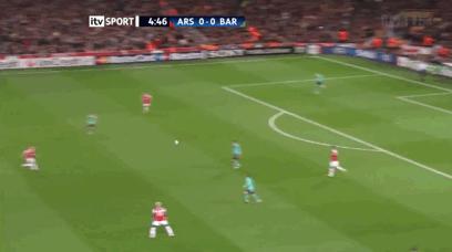 他是阿森纳绝世天才、18岁便力抗哈维+伊涅斯塔,如今涅槃重生!