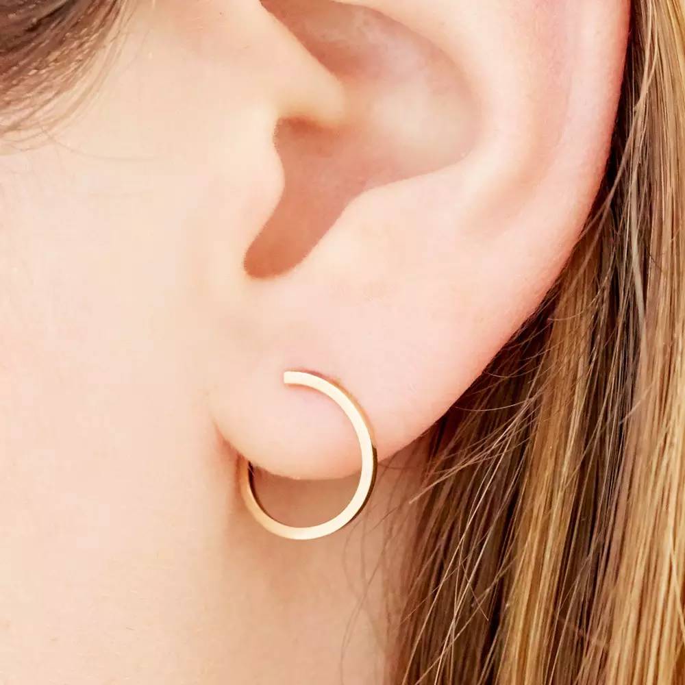 宋慧乔同款耳环无耳洞,宋慧乔金色耳环同款