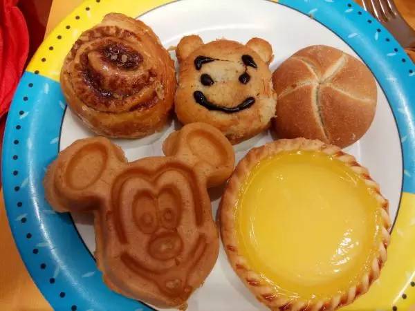 香港迪士尼酒店原价多少钱一晚,香港迪士尼酒店门票及酒店套餐