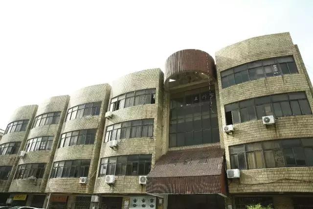 手工陶器店,看了一辈子的店