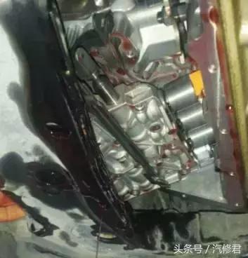 比亚迪f6仪表盘出现svs怎么处理,比亚迪f6行驶过程中防盗灯亮