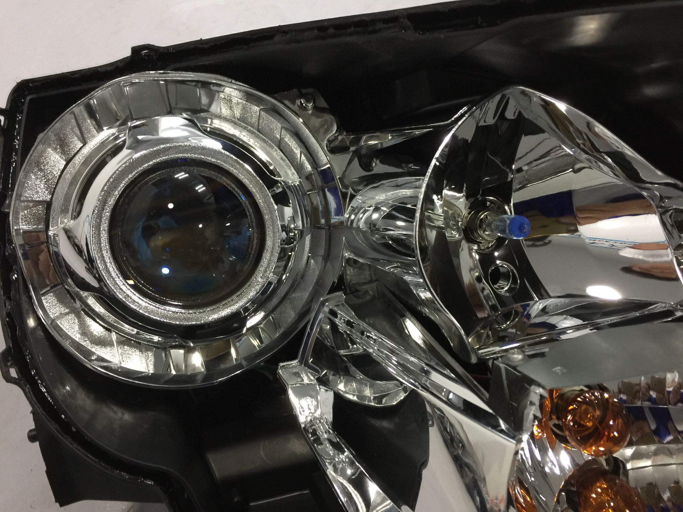 新款别克英朗改装双光透镜,别克全新英朗车灯更换