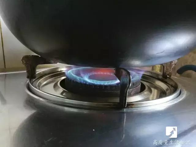 怎么煎鱼不粘锅不掉皮锅怎么处理,怎样煎鱼不粘锅不掉皮省油又好吃