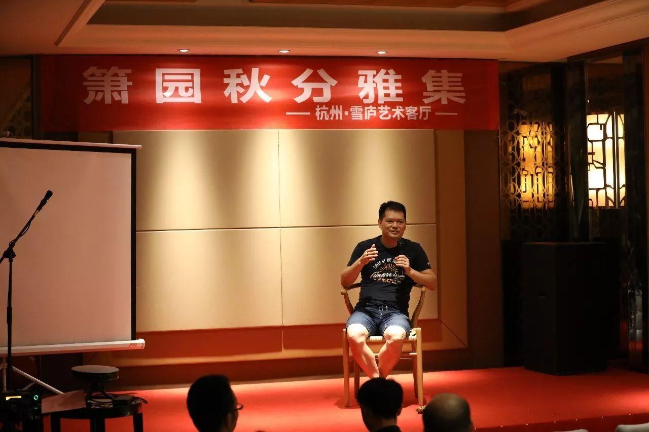 金风送爽同邀月下联,金风送爽迎中秋