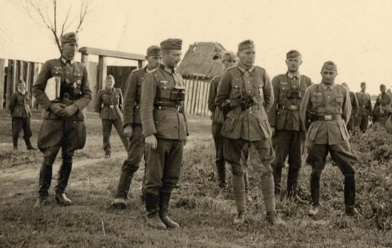 现代军队为什么不用绑腿了,解放军为什么要绑腿