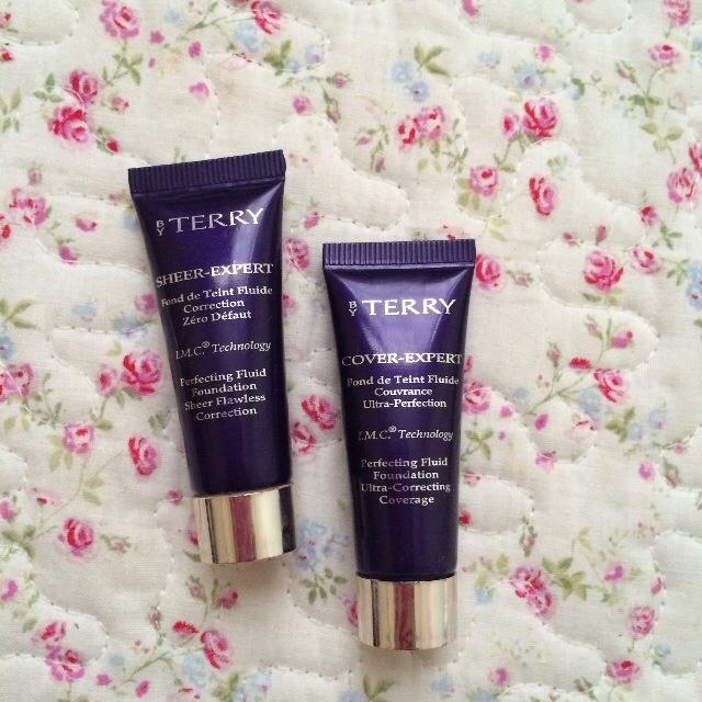 秋冬天容易起皮的粉底液,秋冬天用哪种粉底液保湿好