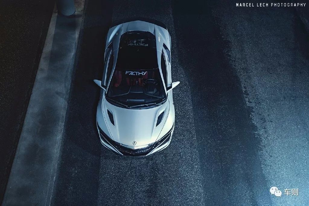 断代了10多年后再次重生的第二代NSX,到底能否对得起这个车名?