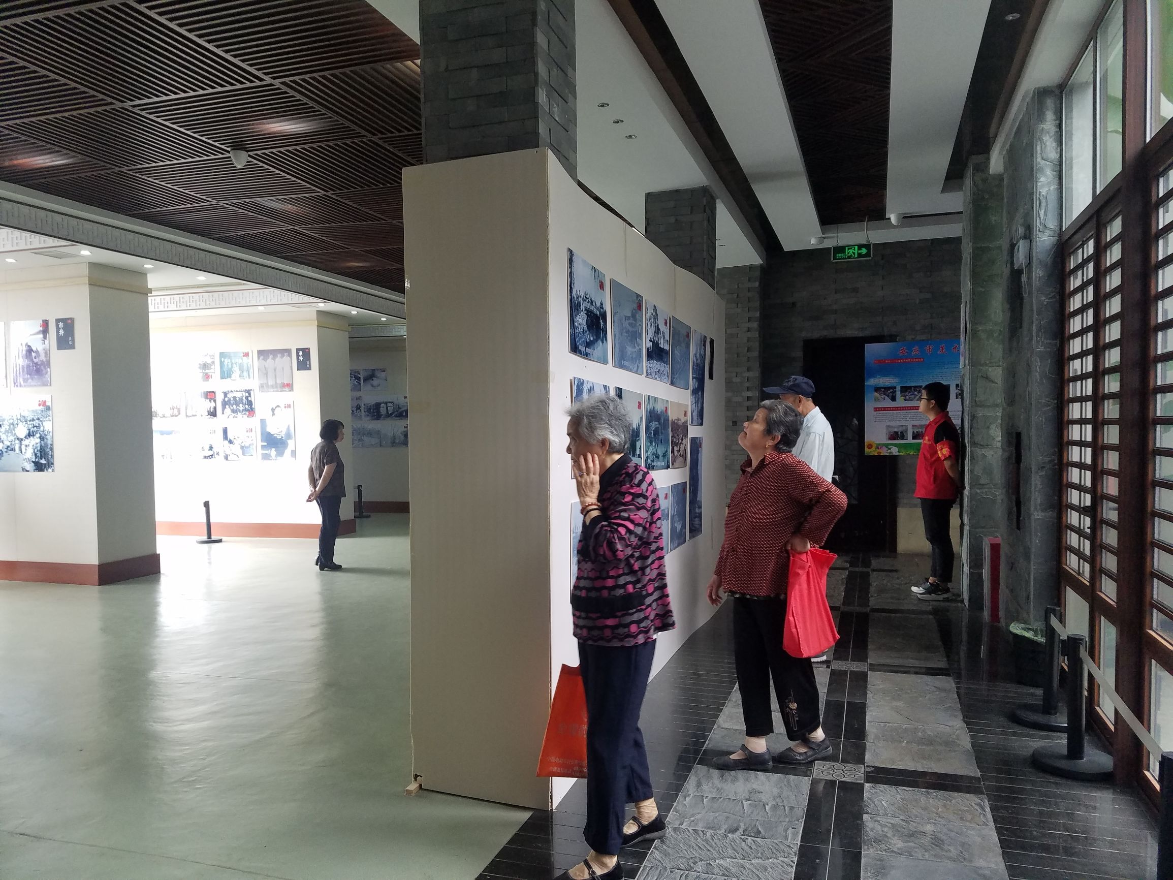 一种极冷僻的城市历史展，为何火在安庆？