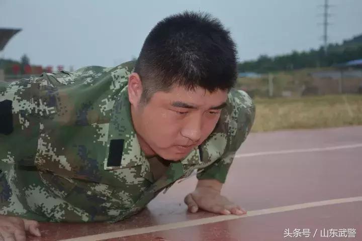 新训之星｜雄鹰翱翔，“星”兵入列！让“新训之星”在从军之路发光发热