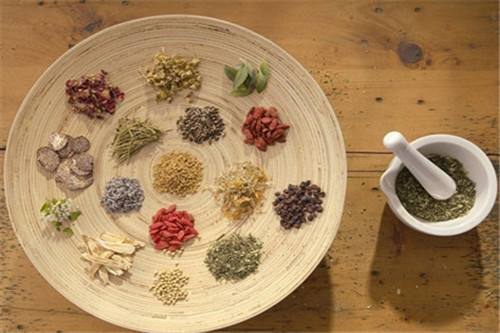 晨起手指麻木是什么原因和征兆,晨起手肿胀要警惕四种病