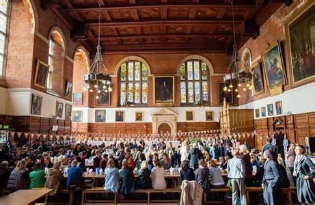 上海美国留学中介排名前十,上海新加坡留学中介机构排名前十