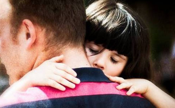 小婴儿脸上脂溢性湿疹怎么护理,新生儿湿疹的预防护理注意事项