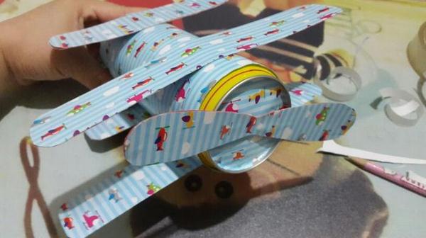 幼儿园第一个手工作品灯笼,幼儿园小朋友制作灯笼美篇