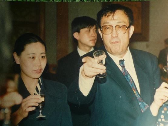 纪念一代名导谢晋诞辰100周年,谢晋导演百年诞辰视频