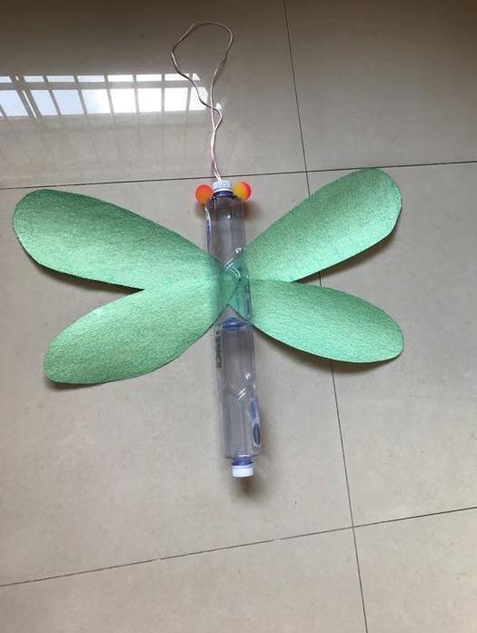 幼儿园第一个手工作品灯笼,幼儿园小朋友制作灯笼美篇