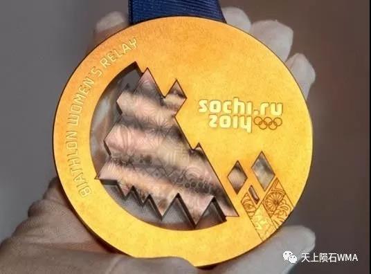 天上飘下来的礼物主要内容,天上掉下来的礼物