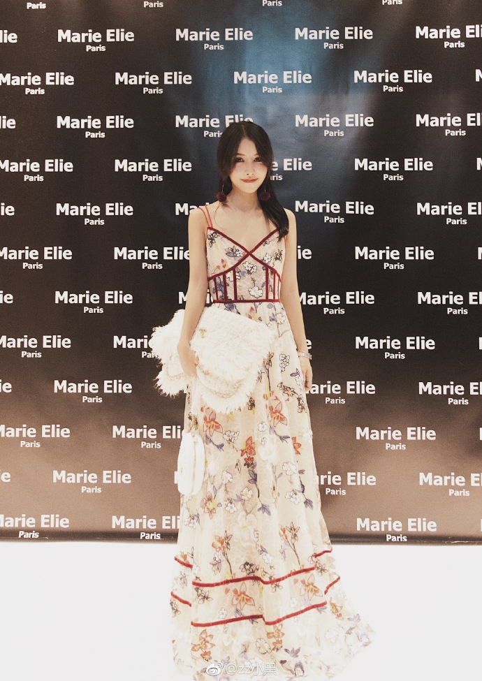 到底有多少网红去了上海时装周,参加过巴黎时装周的网红