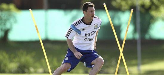 梅西怎么让足球变得简单,梅西墨西哥赛前热身