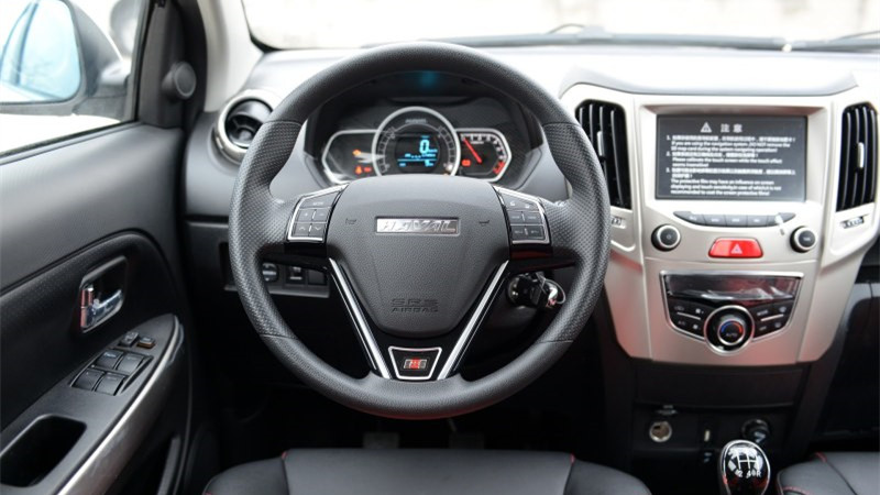 哈弗h1最高配置,哈弗H1有啥配置