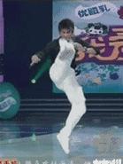 鹿晗是体育全能神，吴彦祖是极限大咖，明星都有哪些新技能