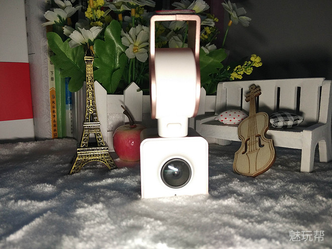 你驾驶,她帮你看风景